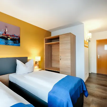 מלון Businesshotel 3*