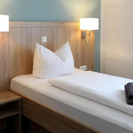 Businesshotel Szálloda 3*